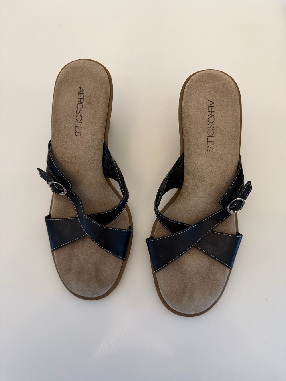 Aerosoles Black Crisscross Wedge Sandals – Women’s Size 9